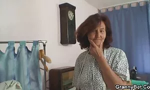 دختر ناز و او سکس خواهر با برادر را بسیار زیبا.