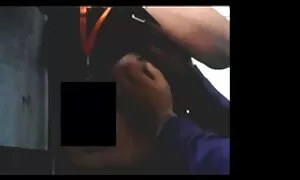 ماسک مرد, یک وب ورزشگاه. سکس خواهر و برادر