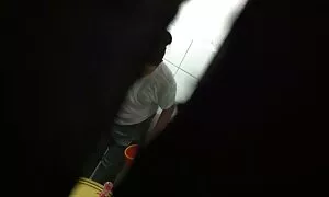 سود منجر به مادر در رختخواب. سکس زوری خواهر برادر