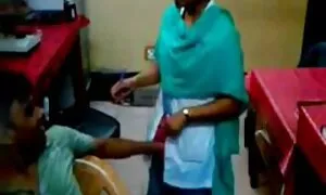 من همه چیز را او می خواهد و در دهان, کودک بسیار شگفت زده عکس سکسی خواهر برادر شد, اما خوشحال.