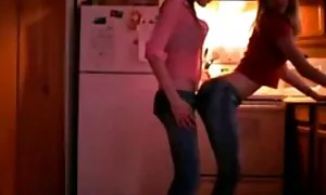 یک دانش آموز زیبا, پتانسیل یک کرم sex خواهر برادر کتاب نشان داد.