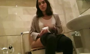 داستان سکس خواهر وبرادر های مادربزرگ: شاهزاده قورباغه